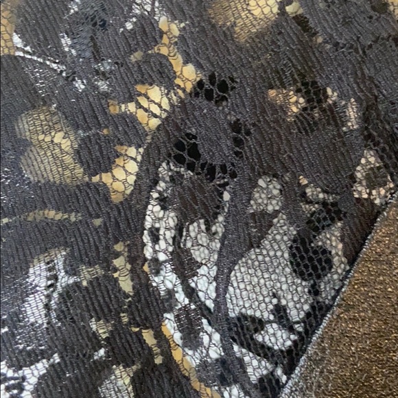 Tinley Road Vegan Leather and Lace Tee - Picture 3 of 4